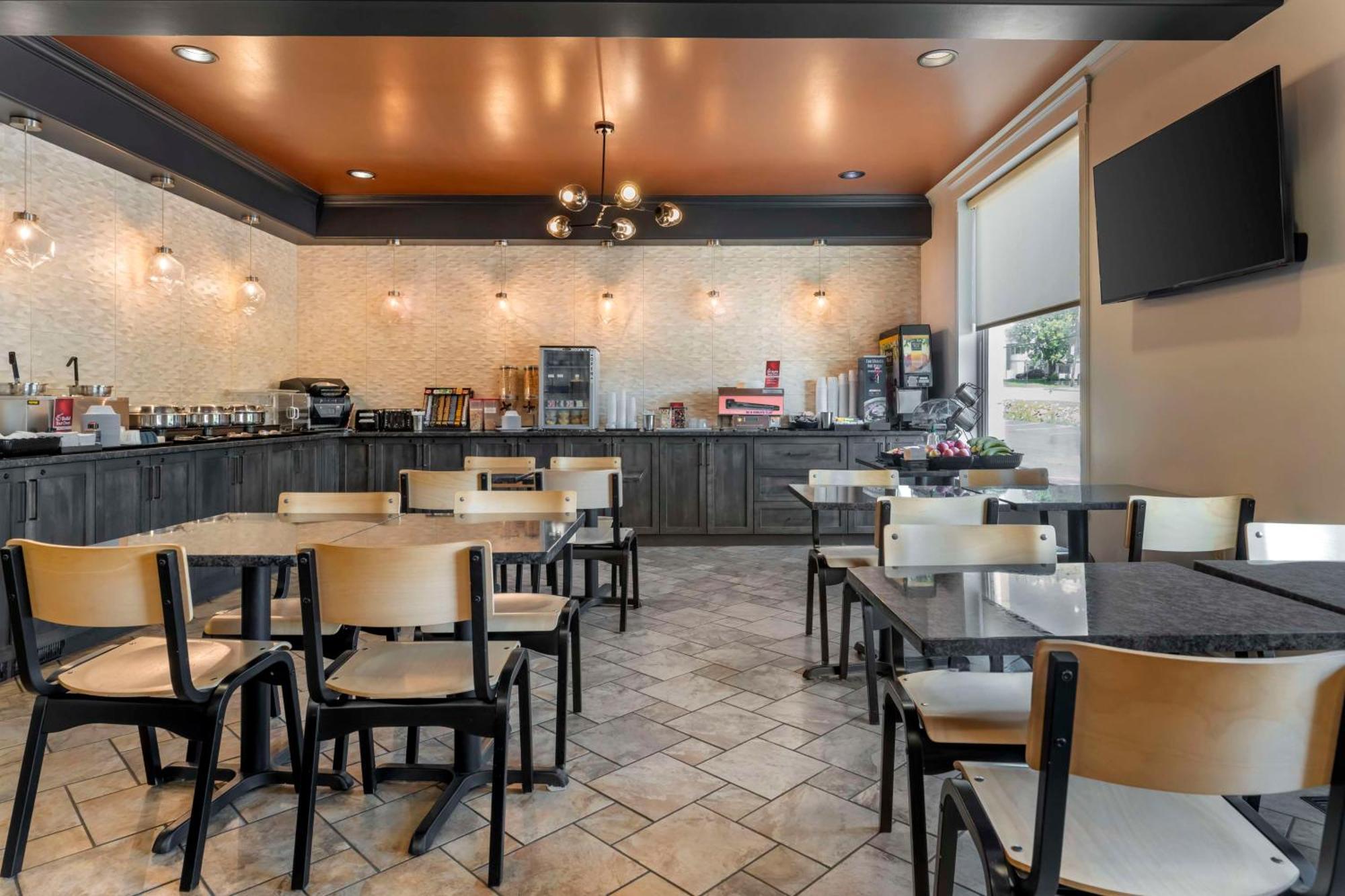 Best Western Plus Edmundston Exterior foto
